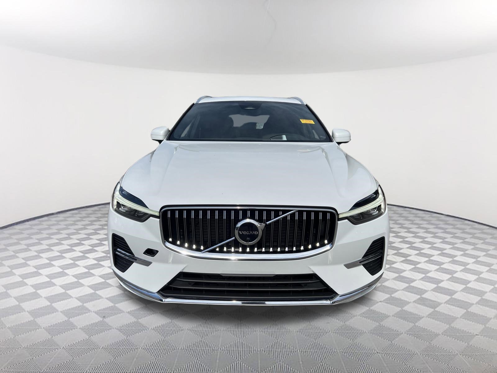 Used 2023 Volvo XC60 B5 Plus w/ Protection Package Premier AWD/4WD image 2