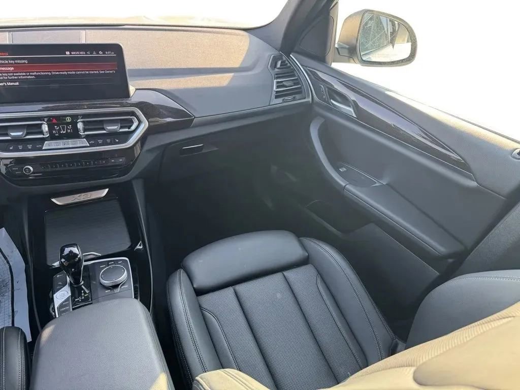 Used 2024 BMW X3 xDrive30i w/ Premium Essential Package image 17