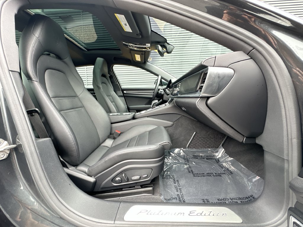 Certified 2023 Porsche Panamera 4 Platinum Edition AWD/4WD image 31