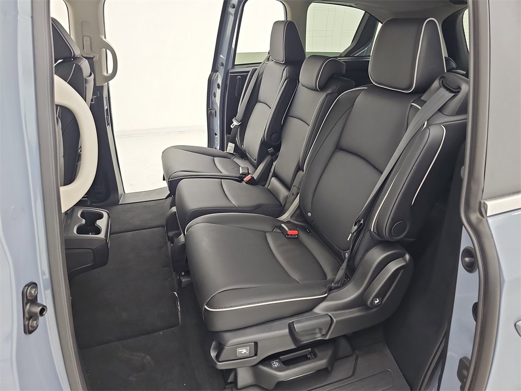 New 2026 Honda Odyssey Touring image 26