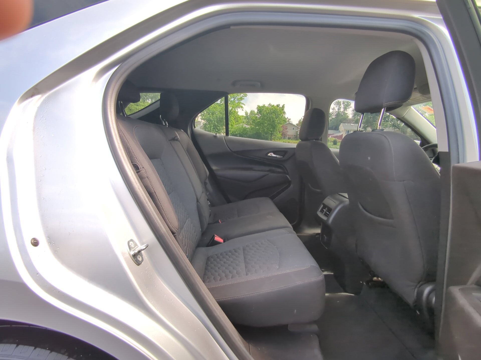 Used 2018 Chevrolet Equinox LT FWD image 10