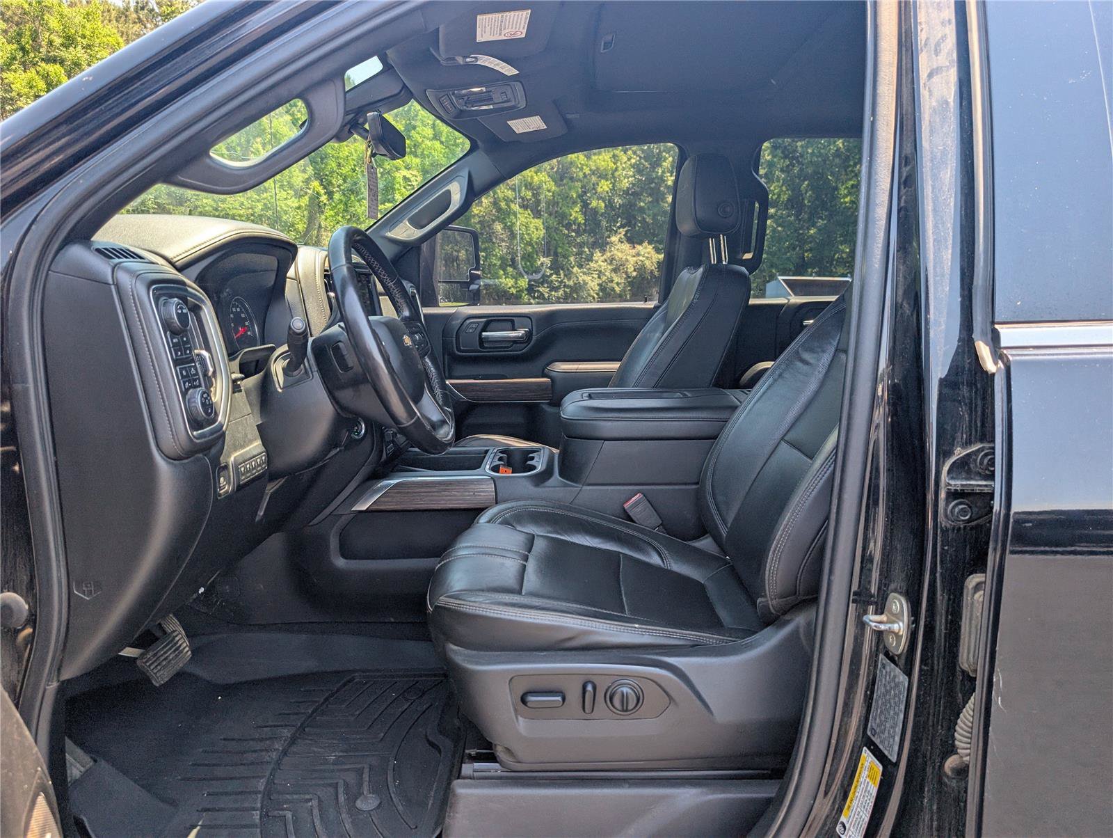 Used 2020 Chevrolet Silverado 3500 High Country w/ LPO, Hitch Package AWD/4WD image 15