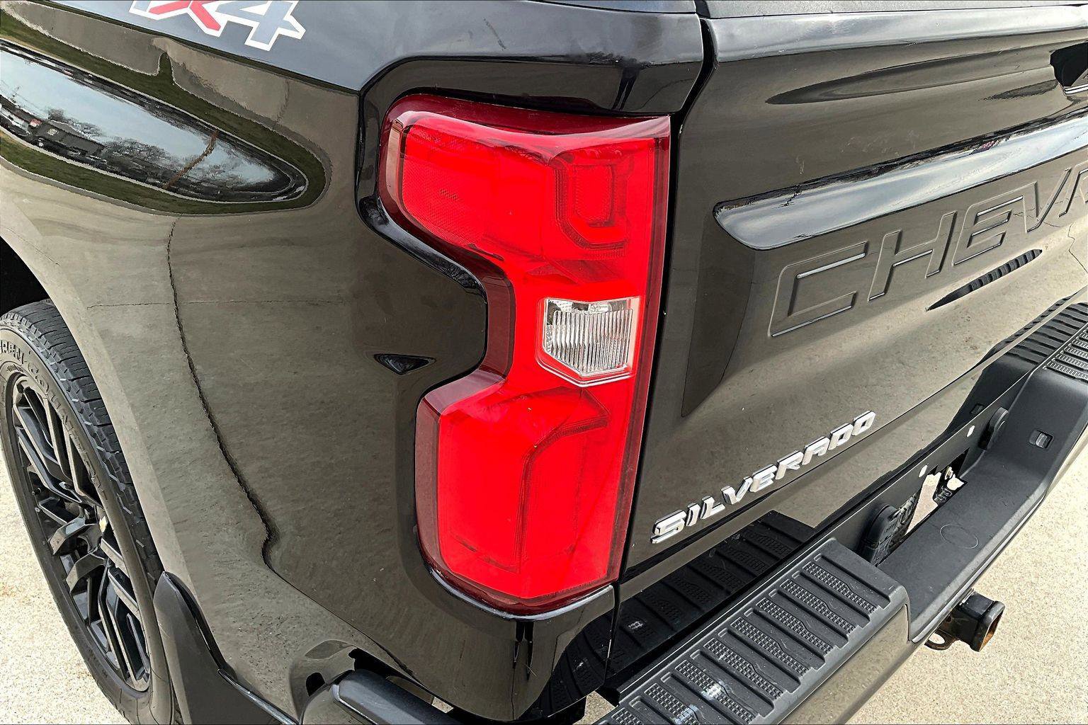 Used 2019 Chevrolet Silverado 1500 Custom w/ Trailering Package image 31