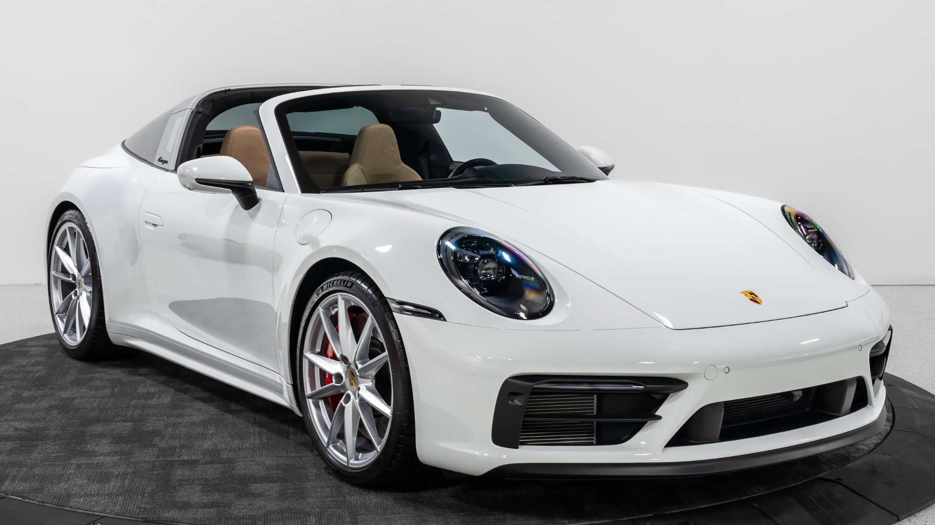 Used 2024 Porsche 911 Targa 4 GTS image 12