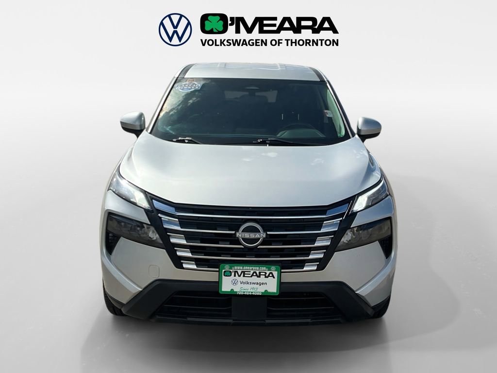 Used 2024 Nissan Rogue SV AWD/4WD image 8