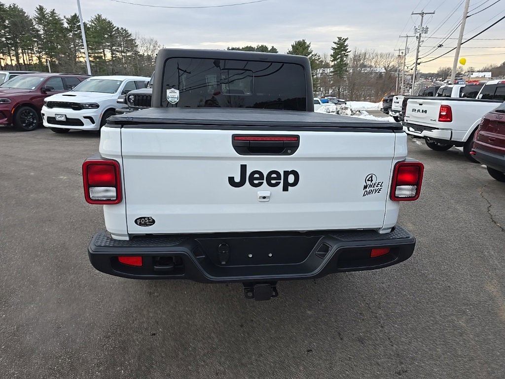 Certified 2023 Jeep Gladiator Willys image 6