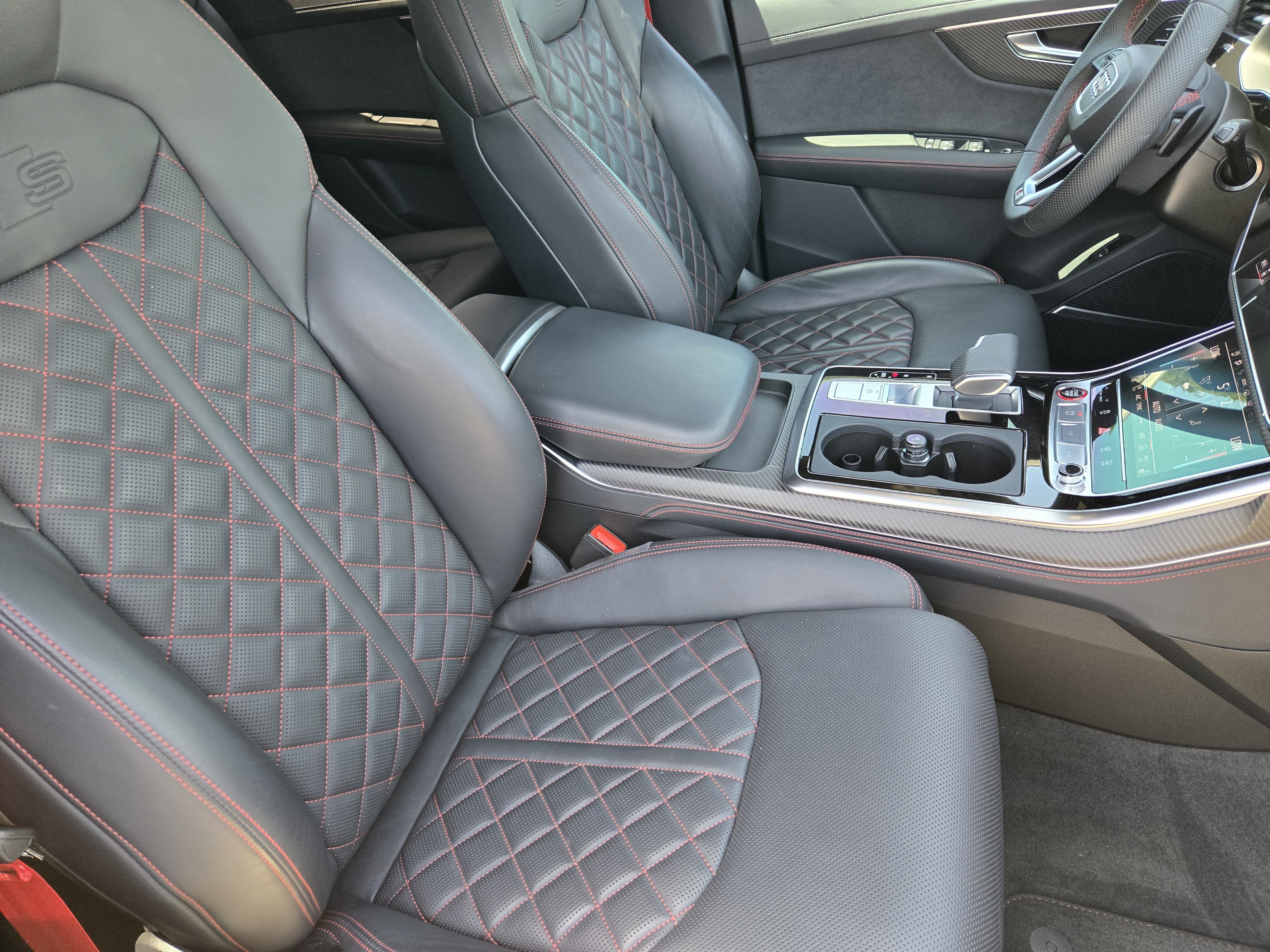 Used 2025 Audi SQ7 Prestige AWD/4WD image 10