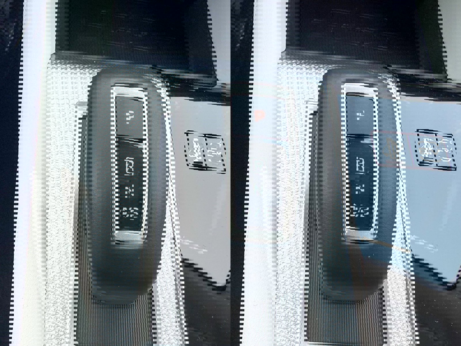 New 2025 Mitsubishi Outlander 4WD Plug-In Hybrid image 36