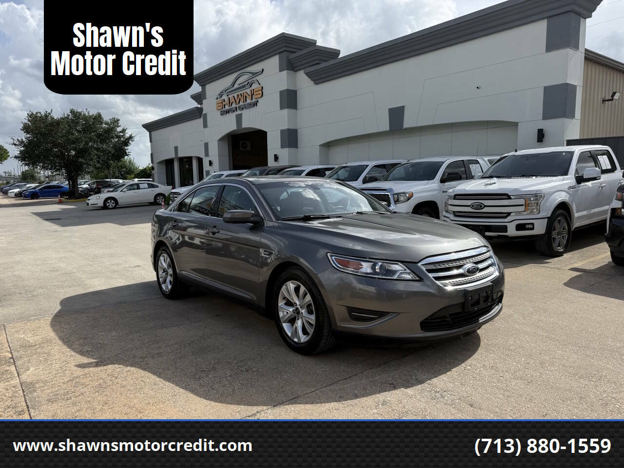 Used 2012 Ford Taurus SEL FWD image 1