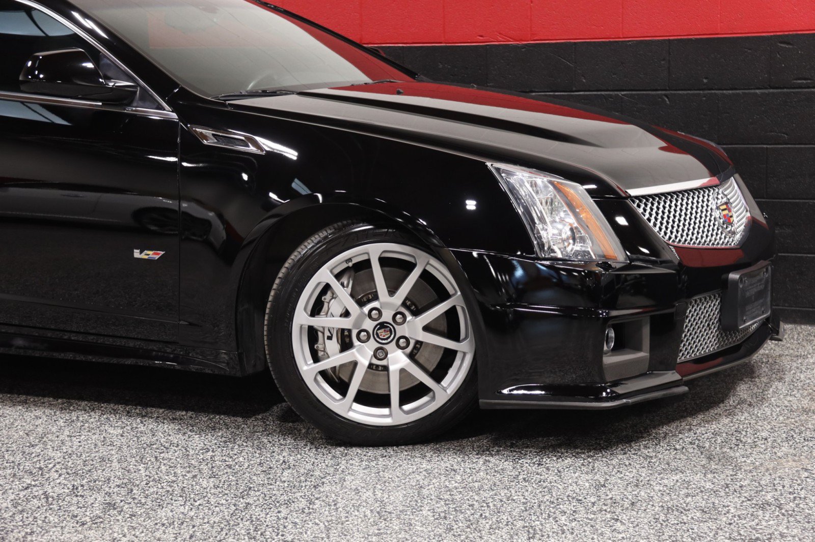 Used 2014 Cadillac CTS V w/ Wood Trim Package RWD image 3