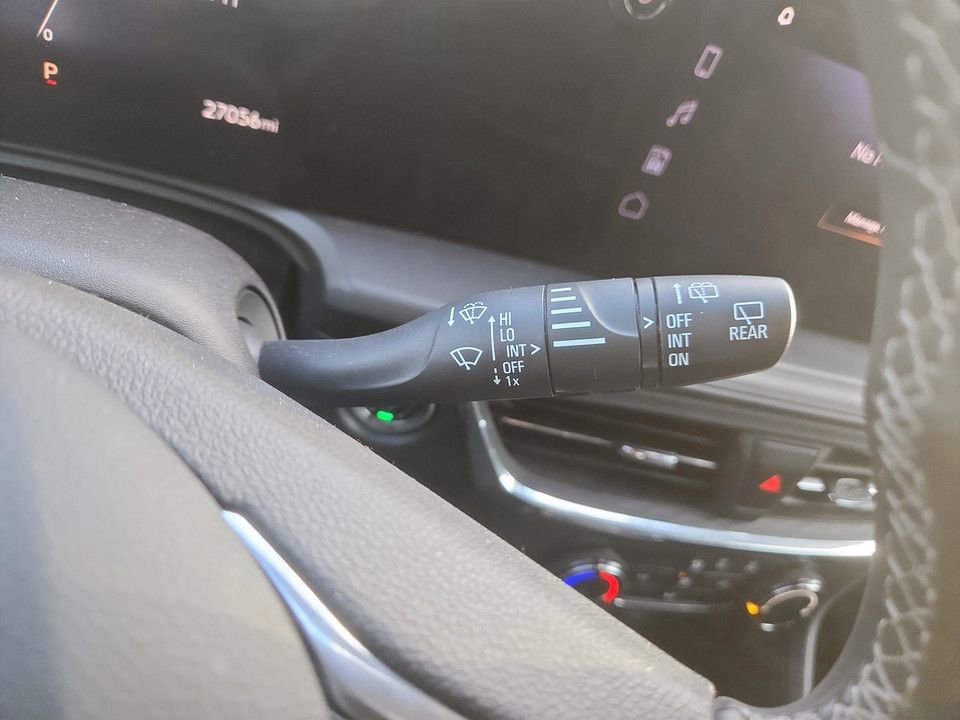 Used 2025 Buick Encore GX Preferred image 17