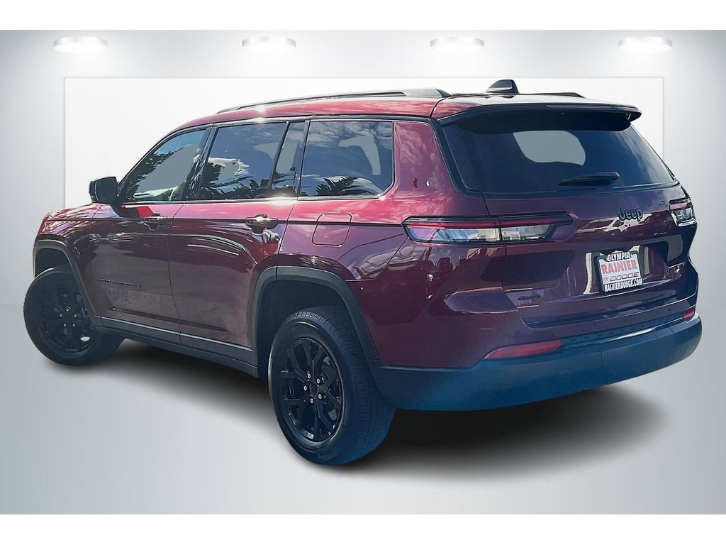 Used 2024 Jeep Grand Cherokee L Laredo image 12