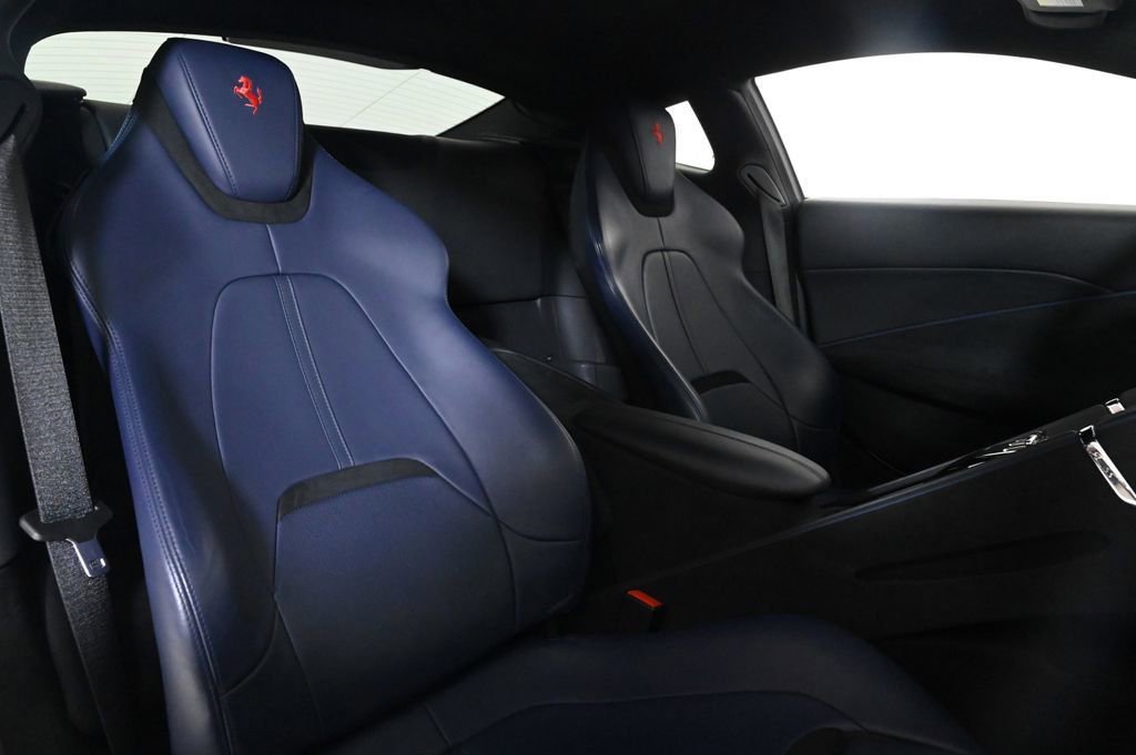 Used 2021 Ferrari Roma image 18