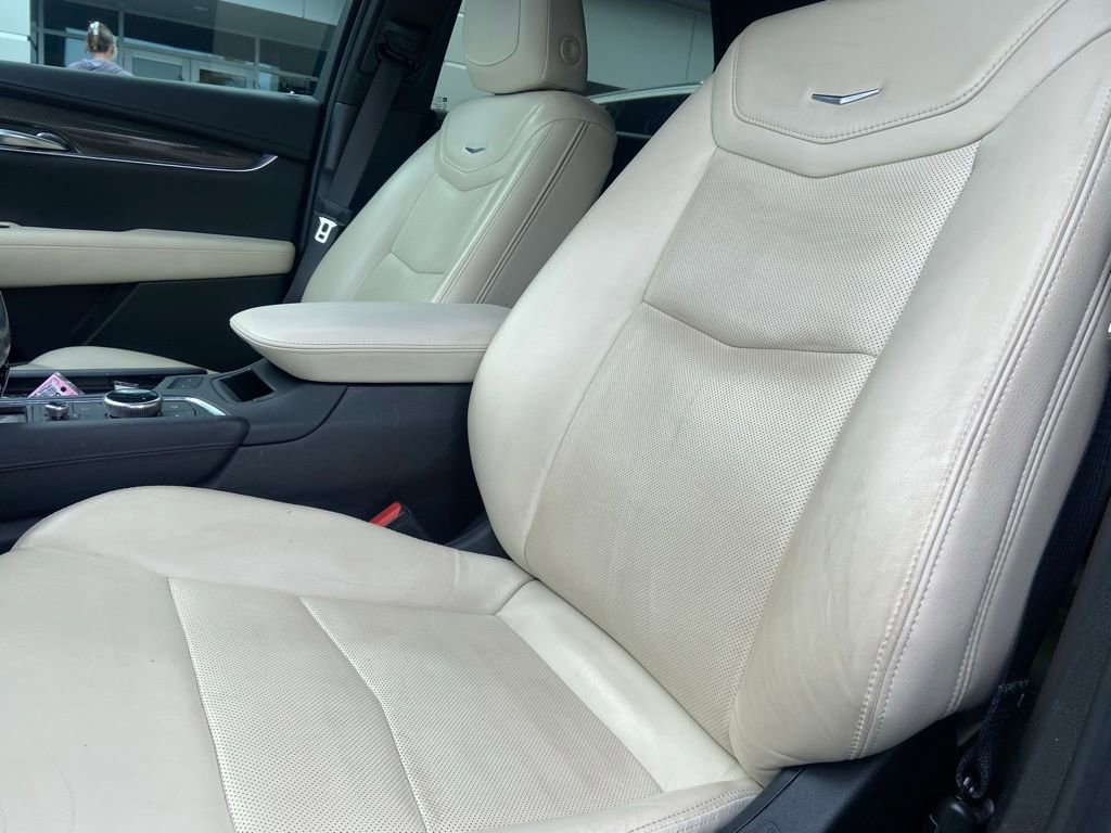 Used 2022 Cadillac XT5 Sportv image 15