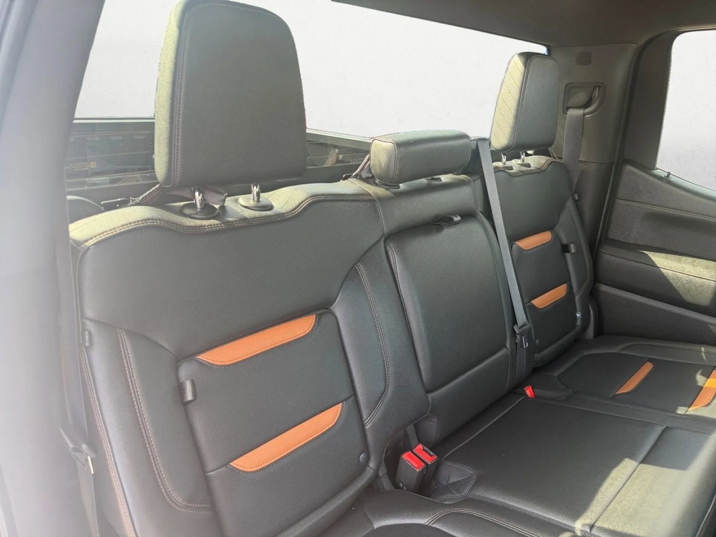 Used 2022 GMC Sierra 1500 AT4 image 25