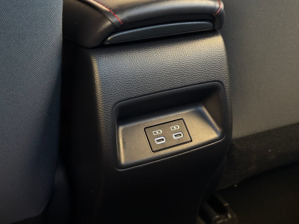 Used 2025 Toyota Corolla SE FWD image 21