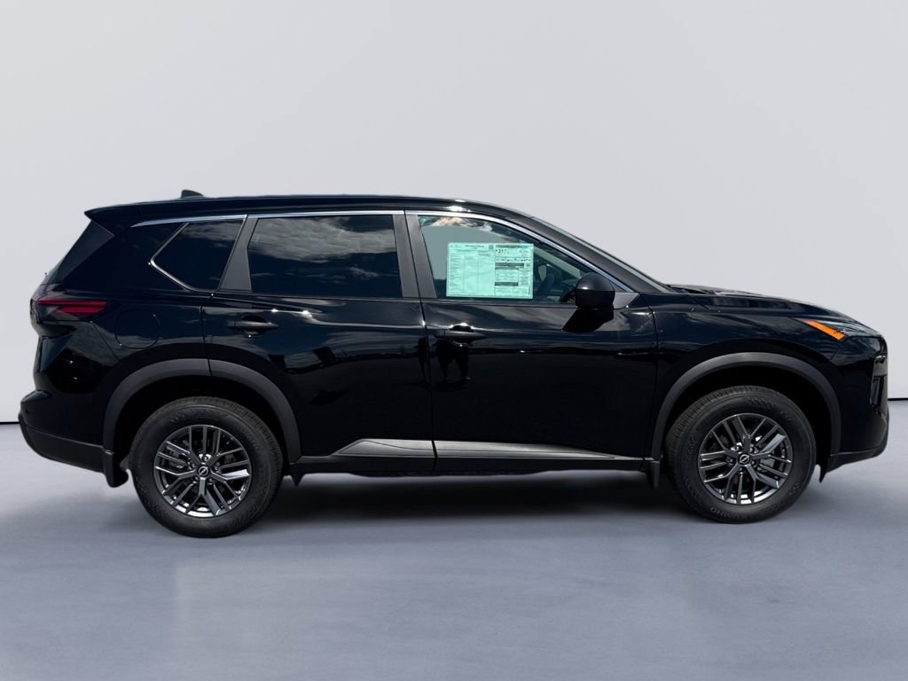 Used 2025 Nissan Rogue S image 6