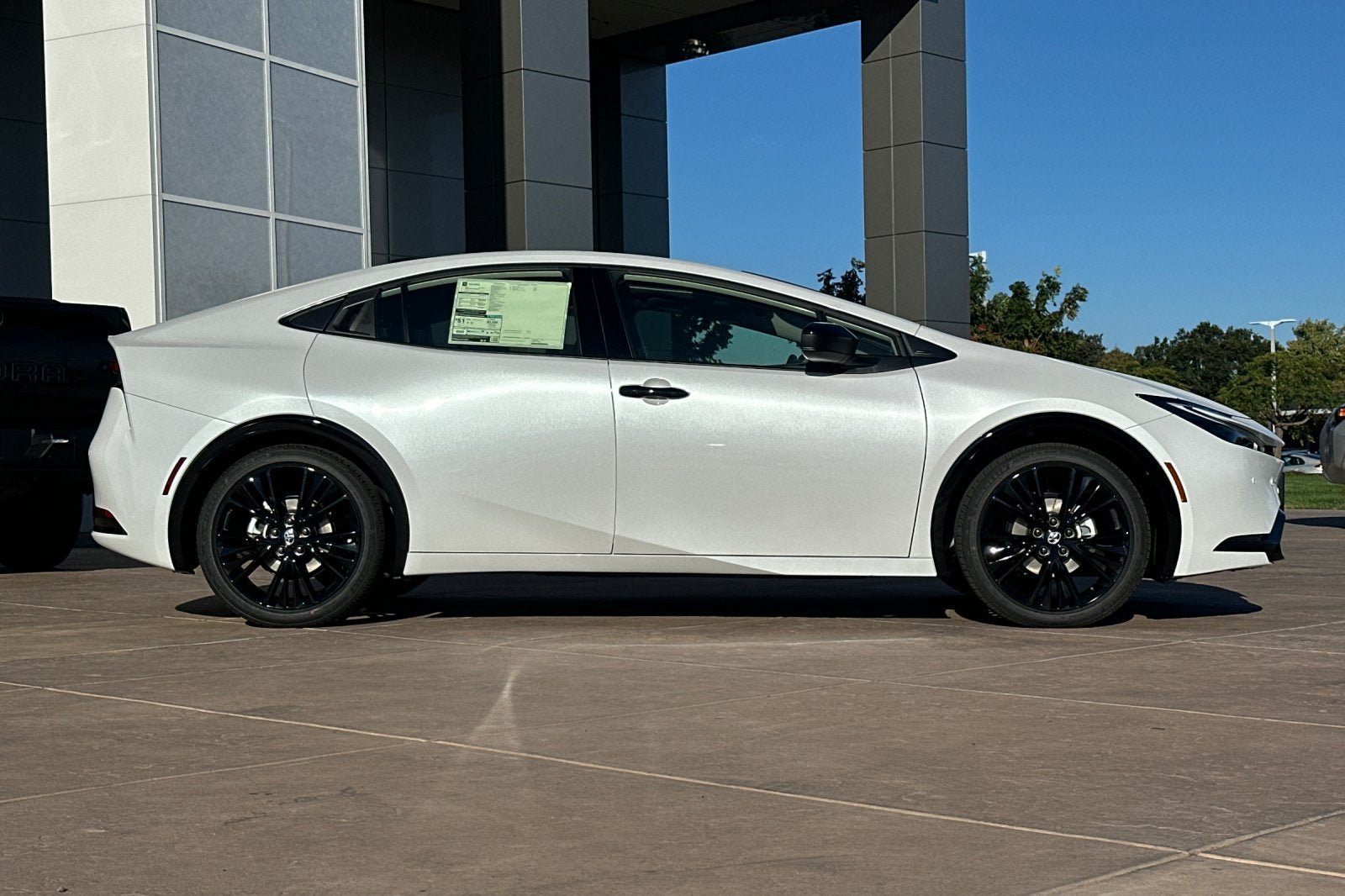 New 2027 Toyota Prius FWD image 3