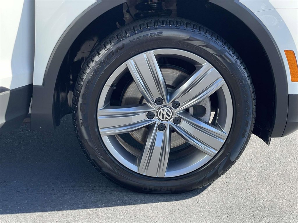 Used 2019 Volkswagen Tiguan SEL Premium image 30