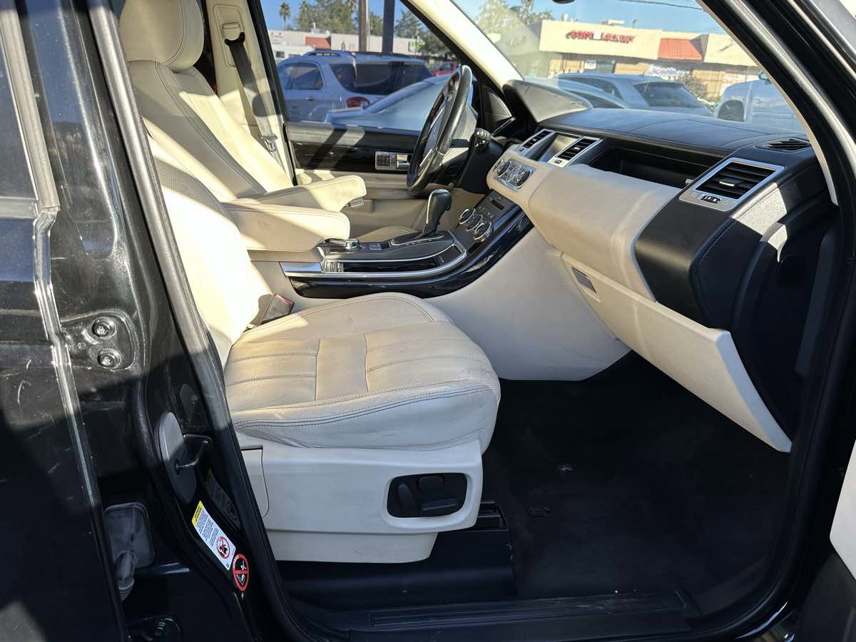 Used 2011 Land Rover Range Rover Sport Supercharged image 15