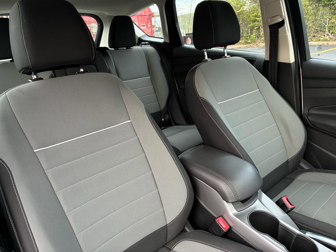 Used 2015 Ford C-MAX SE image 26