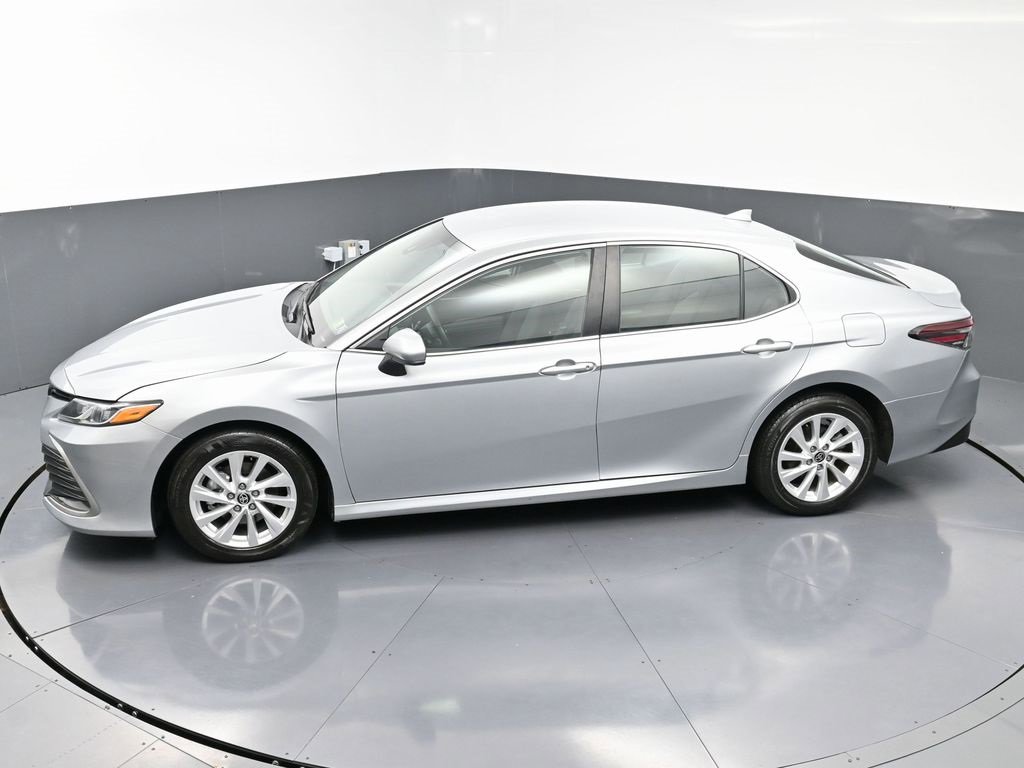 Used 2024 Toyota Camry LE image 45