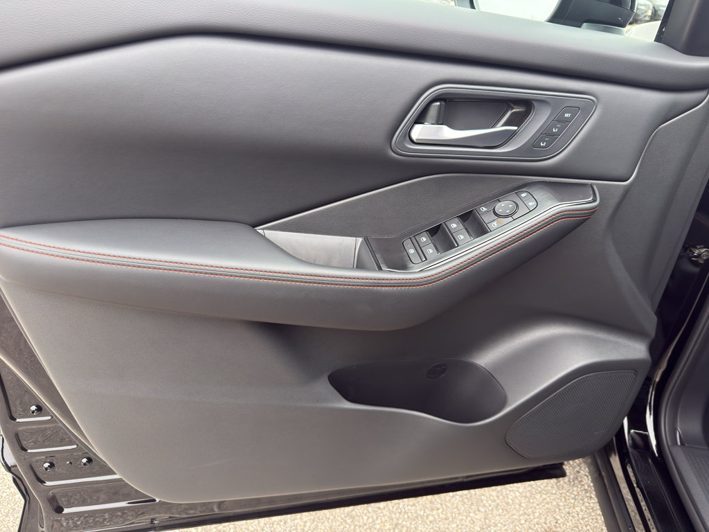 New 2026 Nissan Rogue SV AWD/4WD image 13