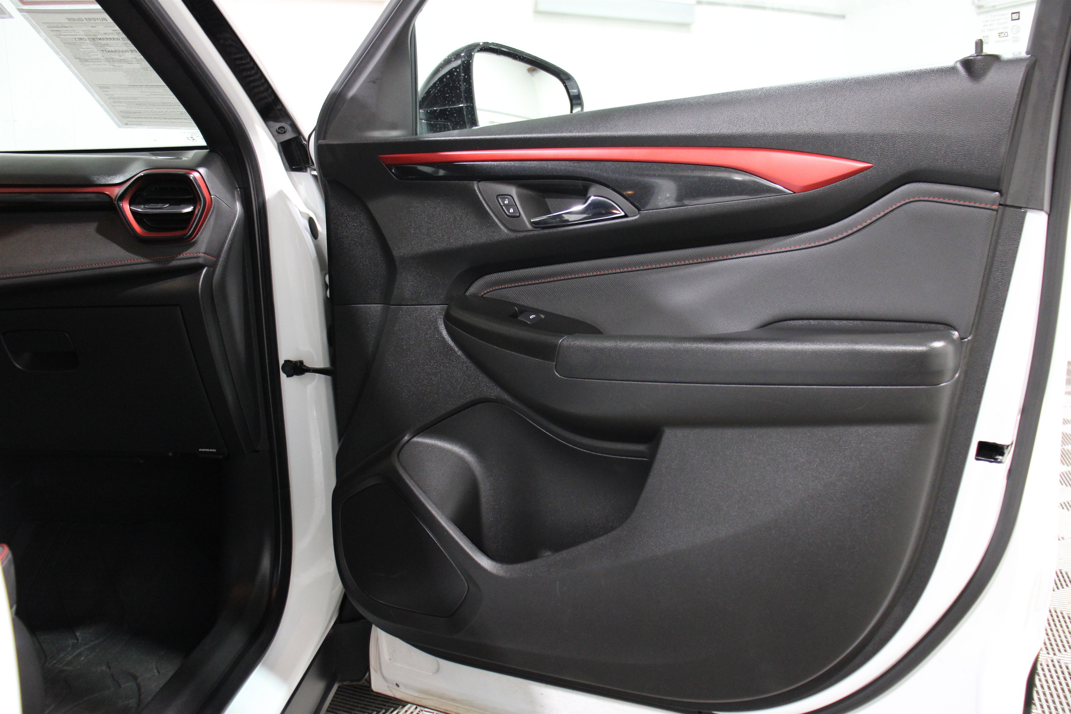 Used 2024 Chevrolet TrailBlazer RS image 26