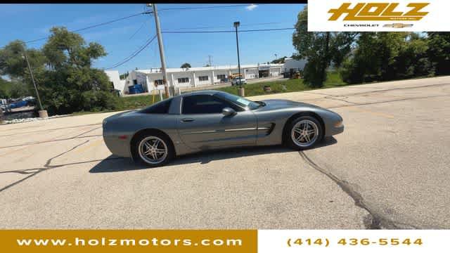 Used 2003 Chevrolet Corvette Coupe w/ Preferred Equipment Group RWD image 10