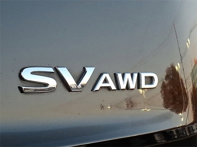 Used 2023 Nissan Rogue SV image 31