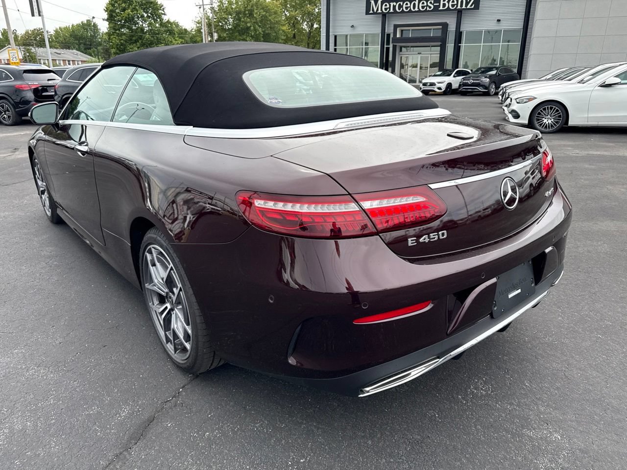 Used 2023 Mercedes-Benz E 450 4MATIC Cabriolet image 8