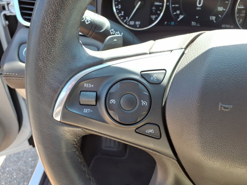 Used 2019 Buick LaCrosse Essence w/ Sun and Shade Package image 18
