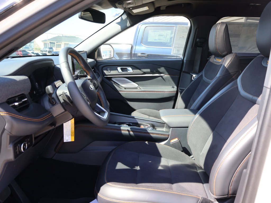 New 2026 Ford Explorer Tremor w/ Tremor Ultimate Package AWD/4WD image 24