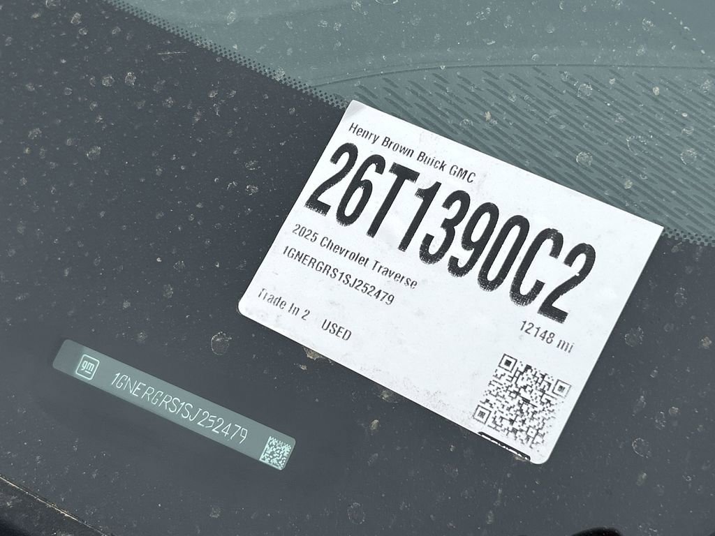 Used 2025 Chevrolet Traverse LT w/ Sun and Wheel Package image 35