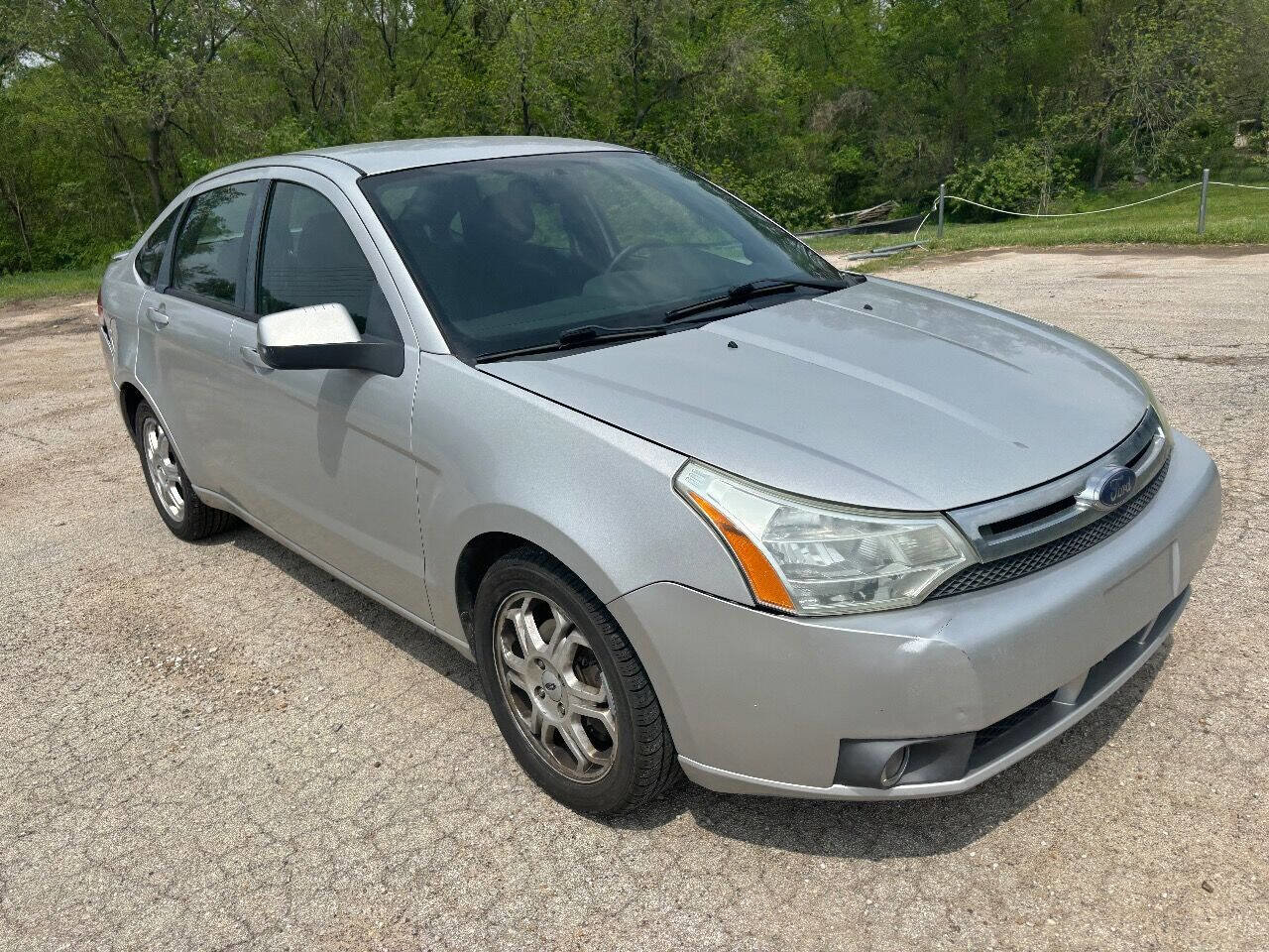 Used 2009 Ford Focus SES image 2