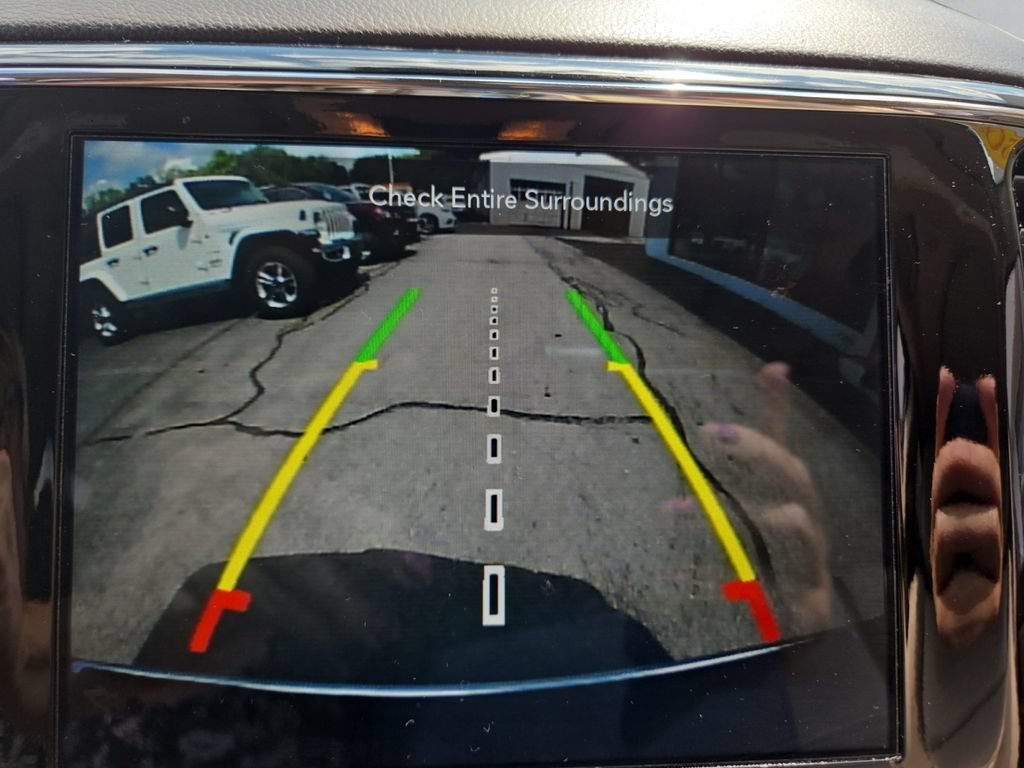 Certified 2021 Jeep Grand Cherokee Overland AWD/4WD image 15