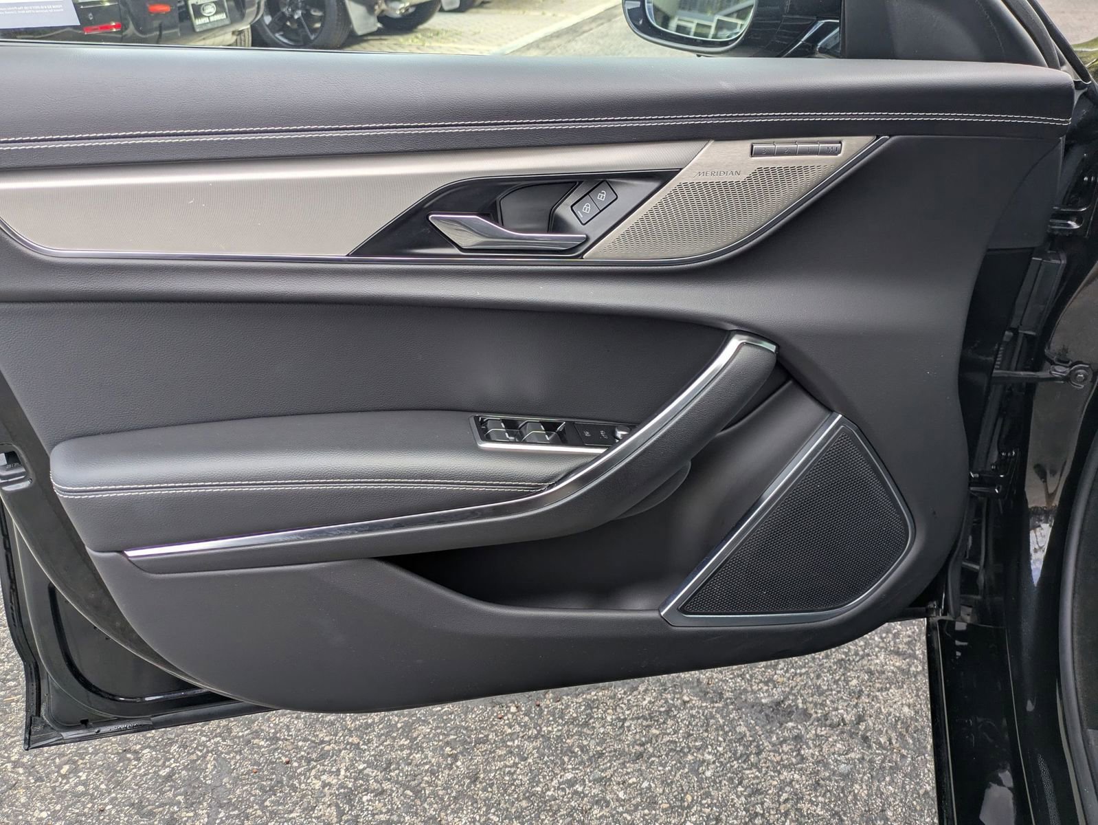 Used 2024 Jaguar XF R-Dynamic SE image 11