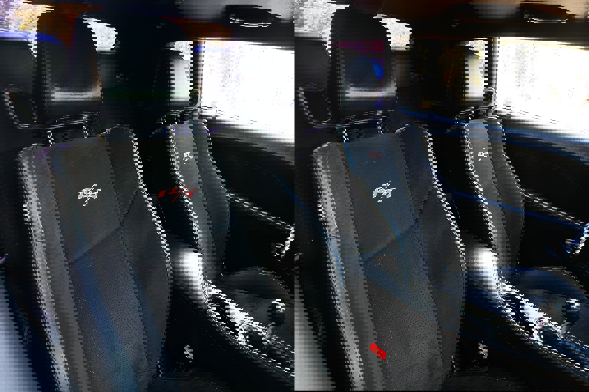 Used 2015 Dodge Challenger R/T Scat Pack w/ Scat Pack Appearance Package image 19