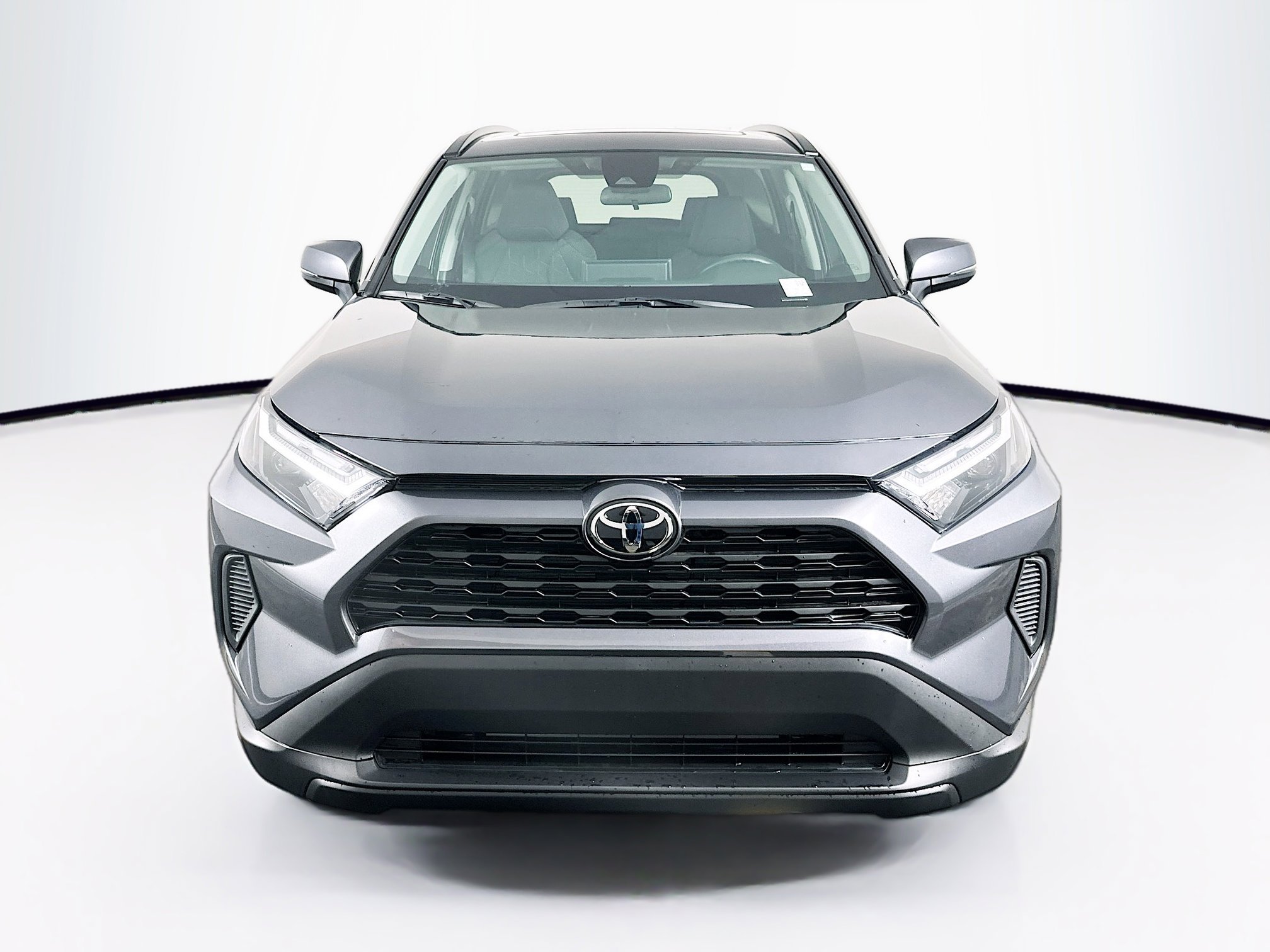 Used 2025 Toyota RAV4 XLE w/ Convenience Package image 2