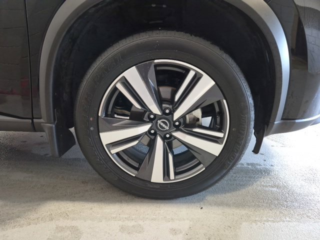 Certified 2025 Nissan Rogue SL AWD/4WD image 28