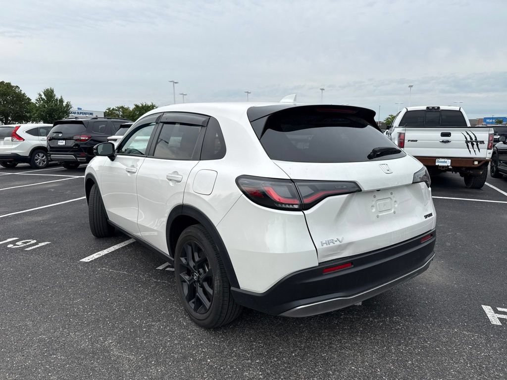 Used 2024 Honda HR-V Sport image 9