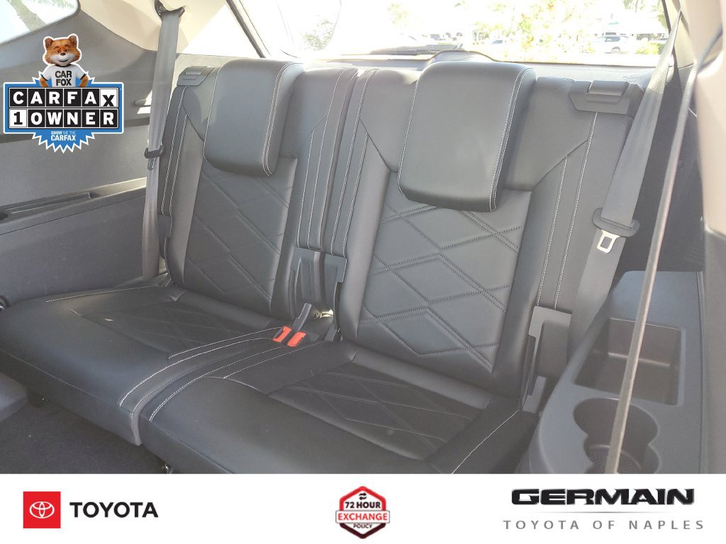 Used 2024 Volkswagen Atlas SE w/ Black Wheel Package FWD image 23