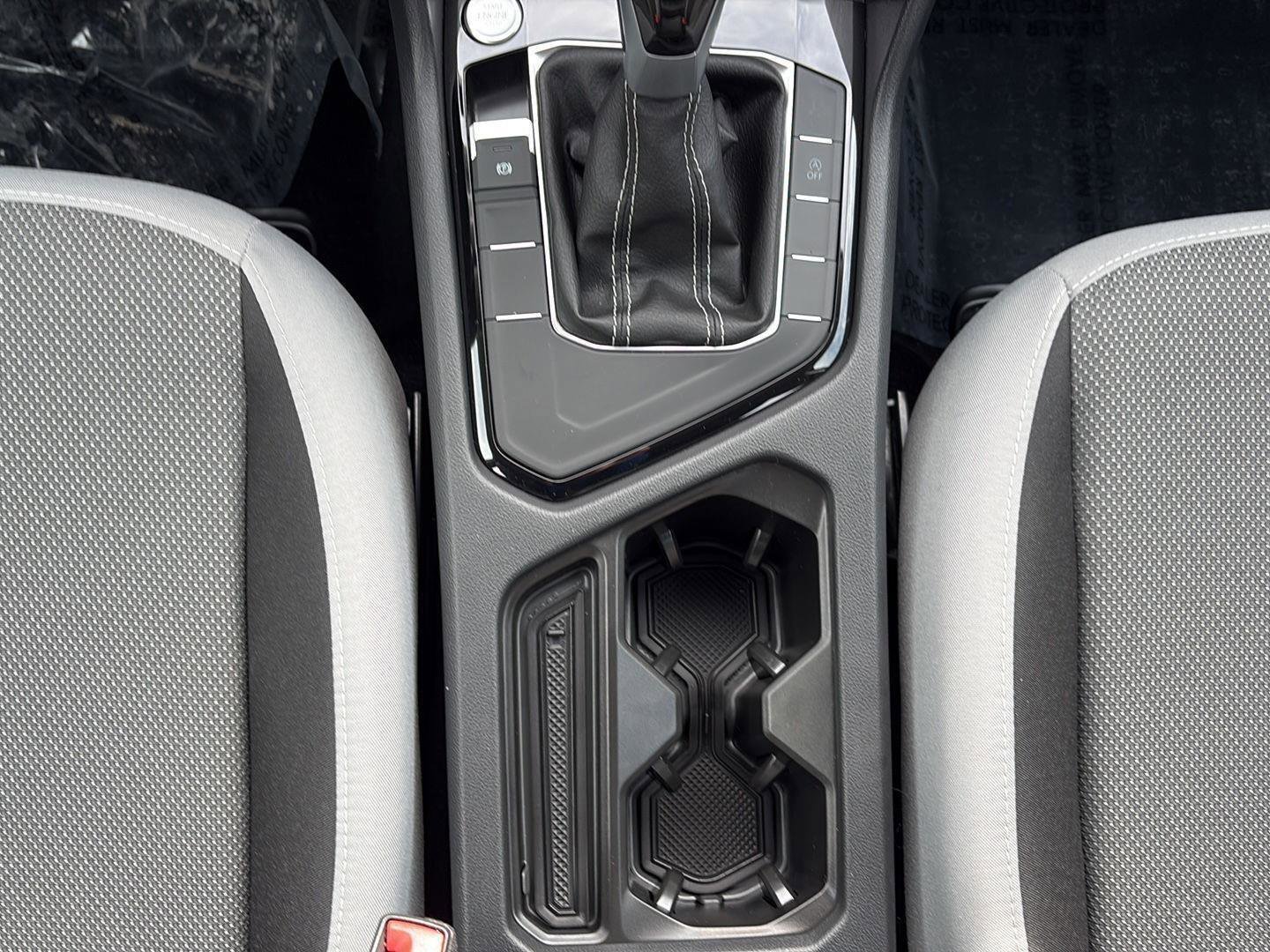 Used 2024 Volkswagen Taos S w/ MDO Package image 15