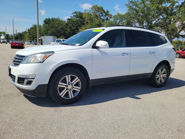 Used 2017 Chevrolet Traverse LT AWD/4WD image 2