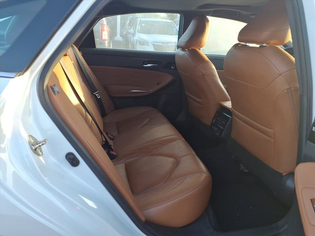 Used 2020 Toyota Avalon Limited w/ Advanced Safety Package FWD image 15
