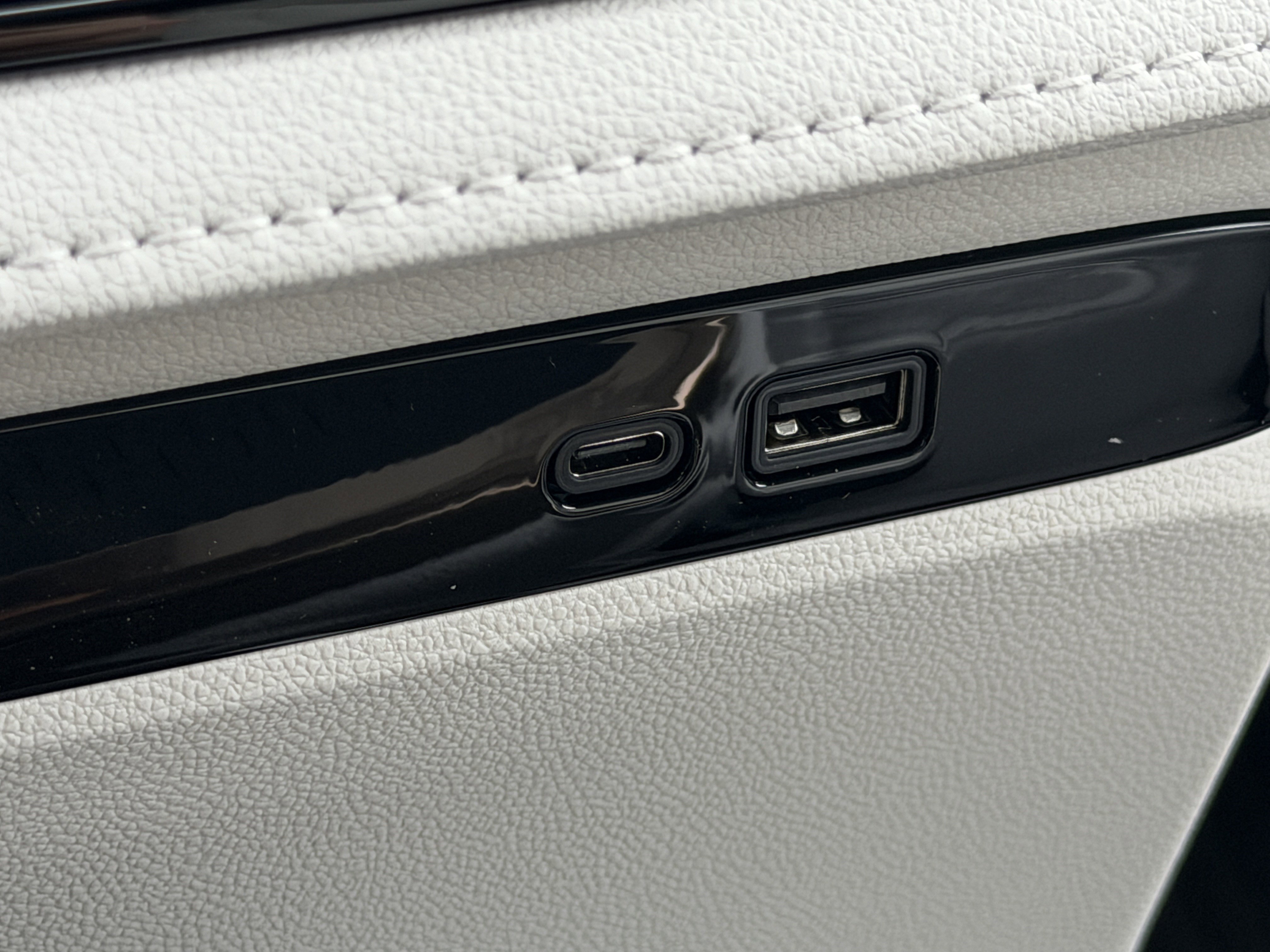 New 2026 Buick Enclave Avenir w/ Super Cruise Package image 29