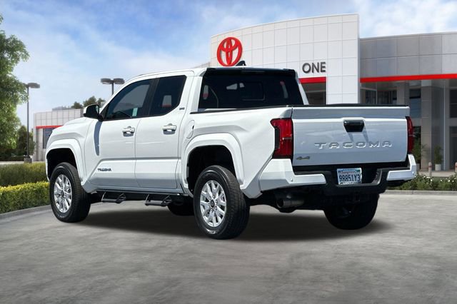 Certified 2024 Toyota Tacoma SR5 w/ SR5 Upgrade Package AWD/4WD image 7