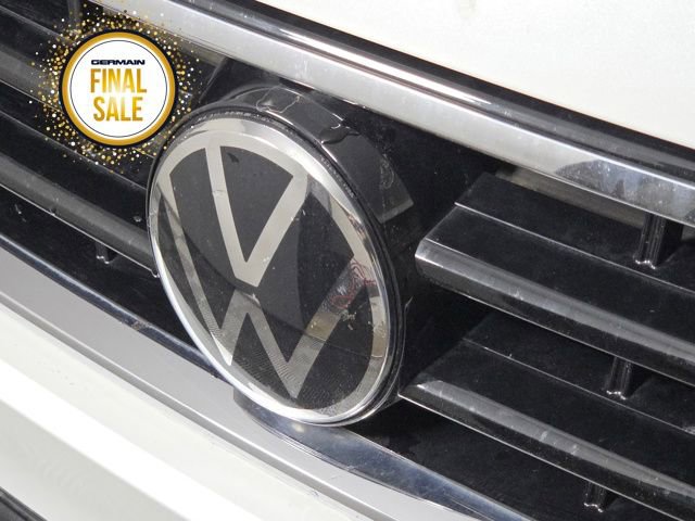 Used 2024 Volkswagen Tiguan SE R-Line image 11