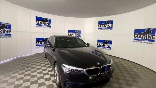 Used 2019 BMW 530i xDrive w/ Convenience Package image 4