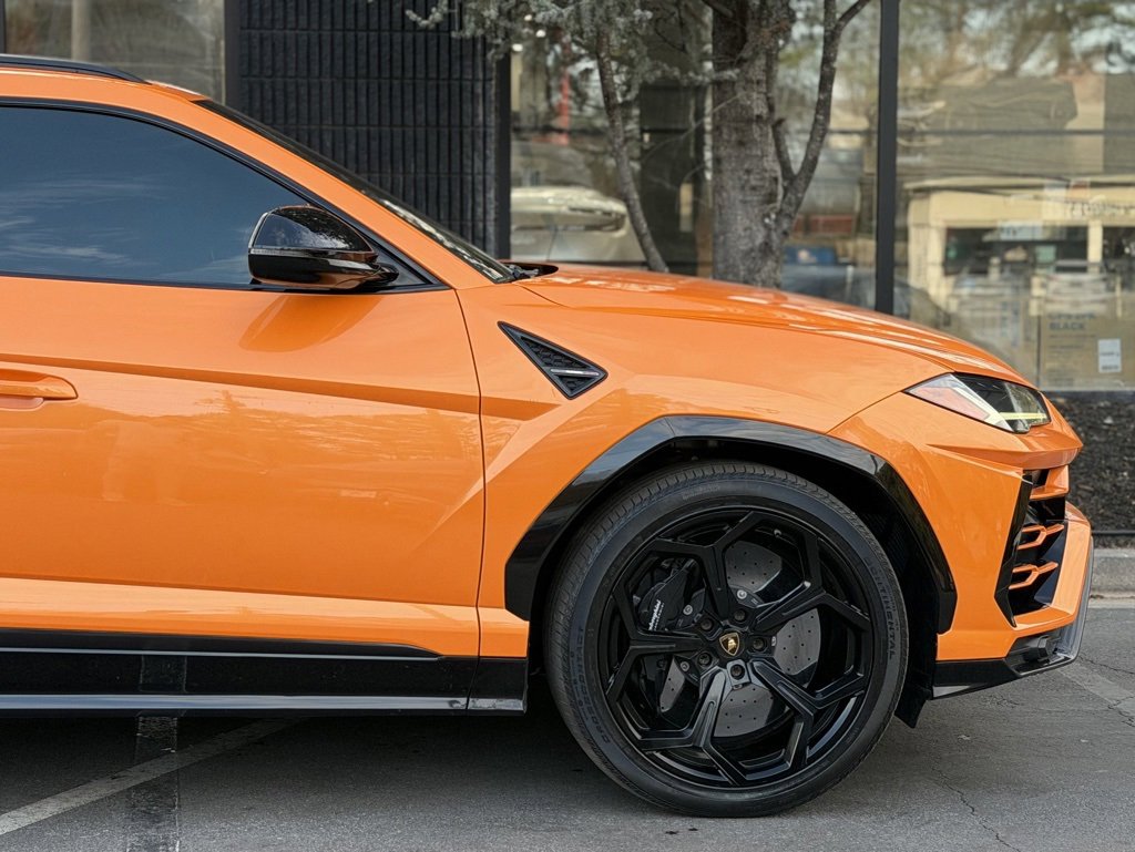Used 2021 Lamborghini Urus image 23